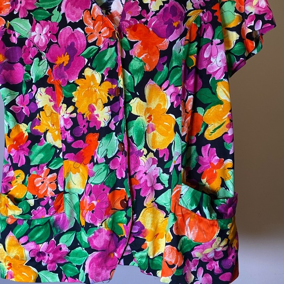 80s Floral Short Sleeve Button Down - Picture 11 of 11